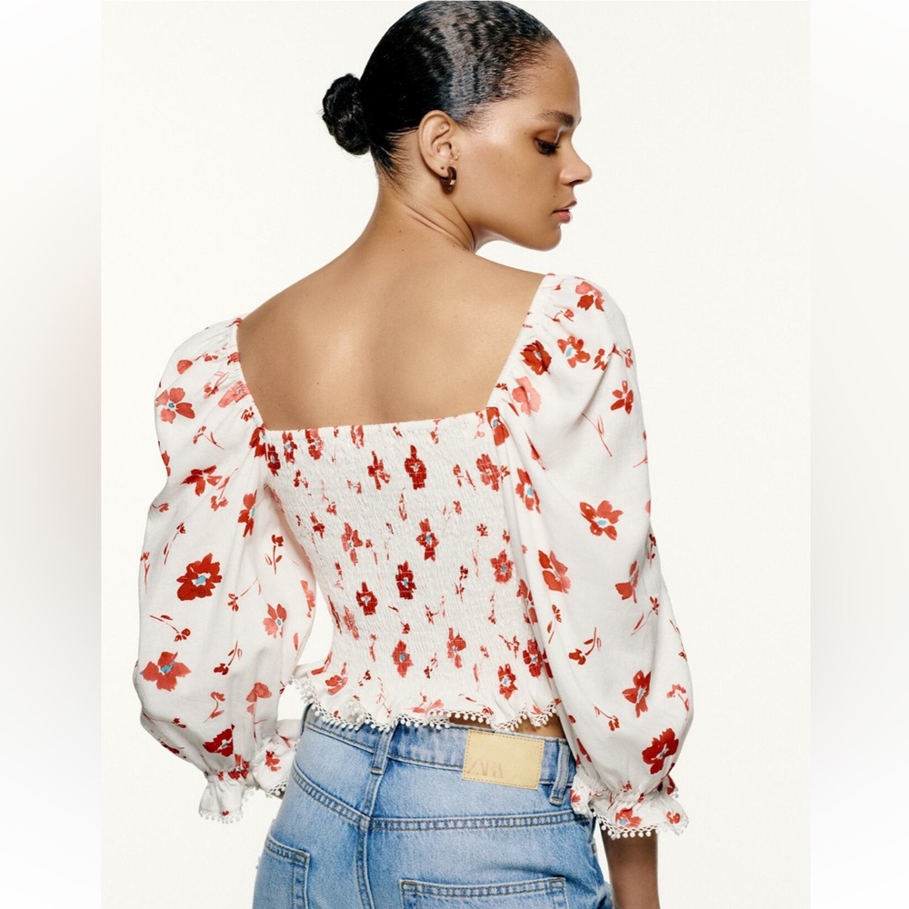 Zara Floral Blouse with Puff Sleeves Size Medium - Picture 6 of 16